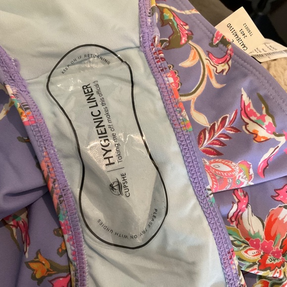 Cupshe bathing suit new with tags - Picture 5 of 10